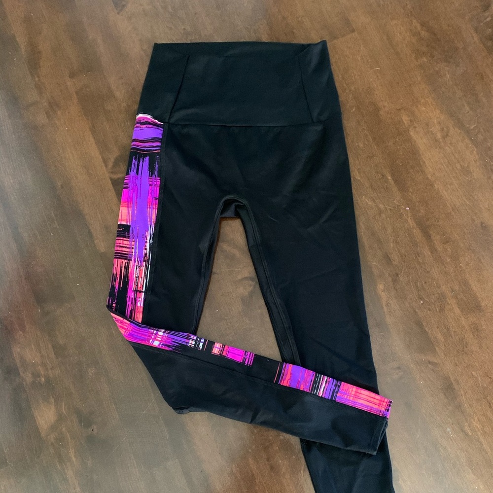 K deer sneaker length leggings